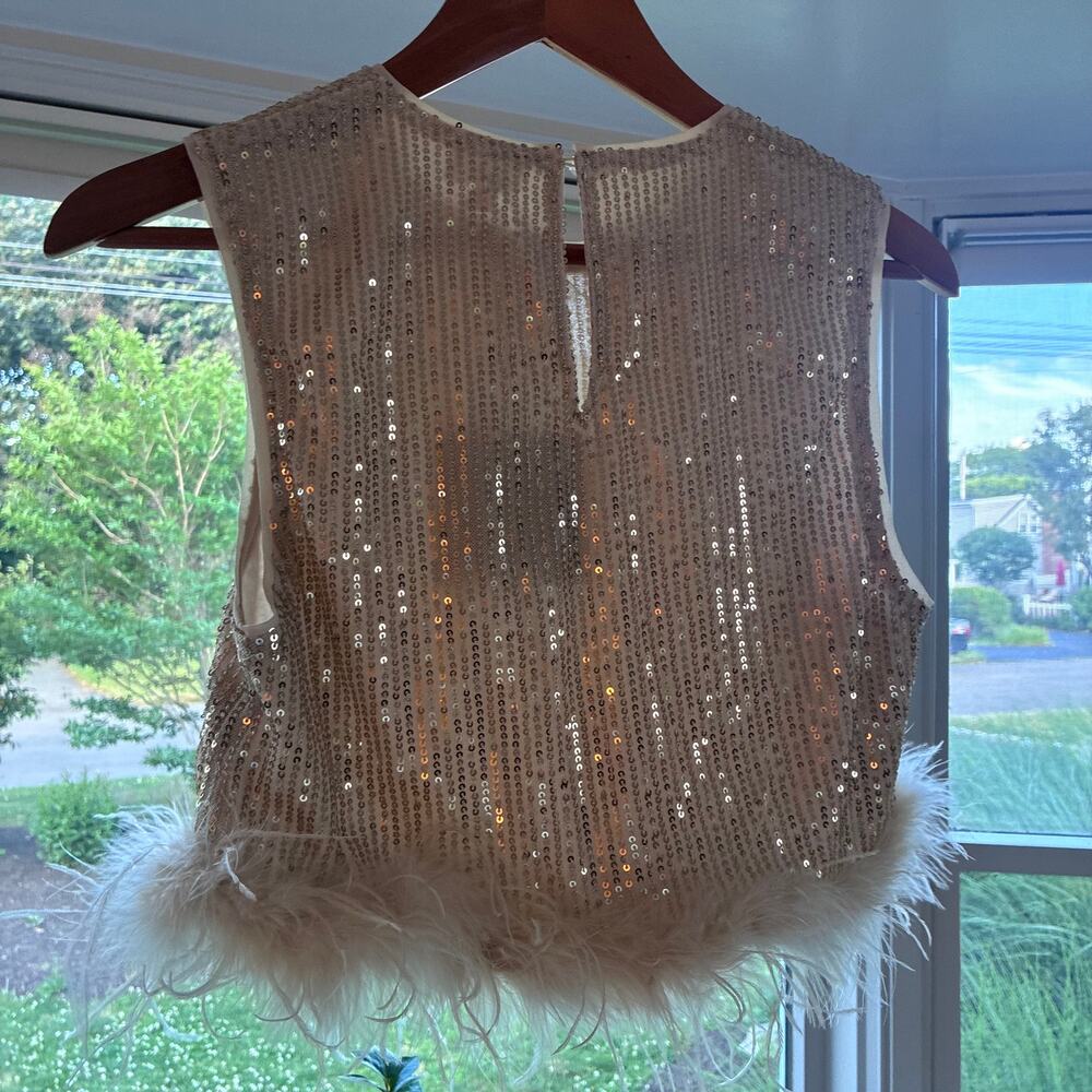 Le Lis Natalia Feather Trim Sequin Top NWT Small Glam Party Tank - Picture 14 of 14